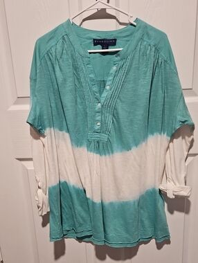 Bandolino Aqua and White Dip-Dye Pintuck Henley Tunic